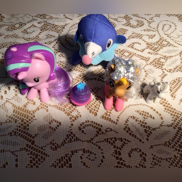 LITTLE PONNYS - Picture 2 of 7